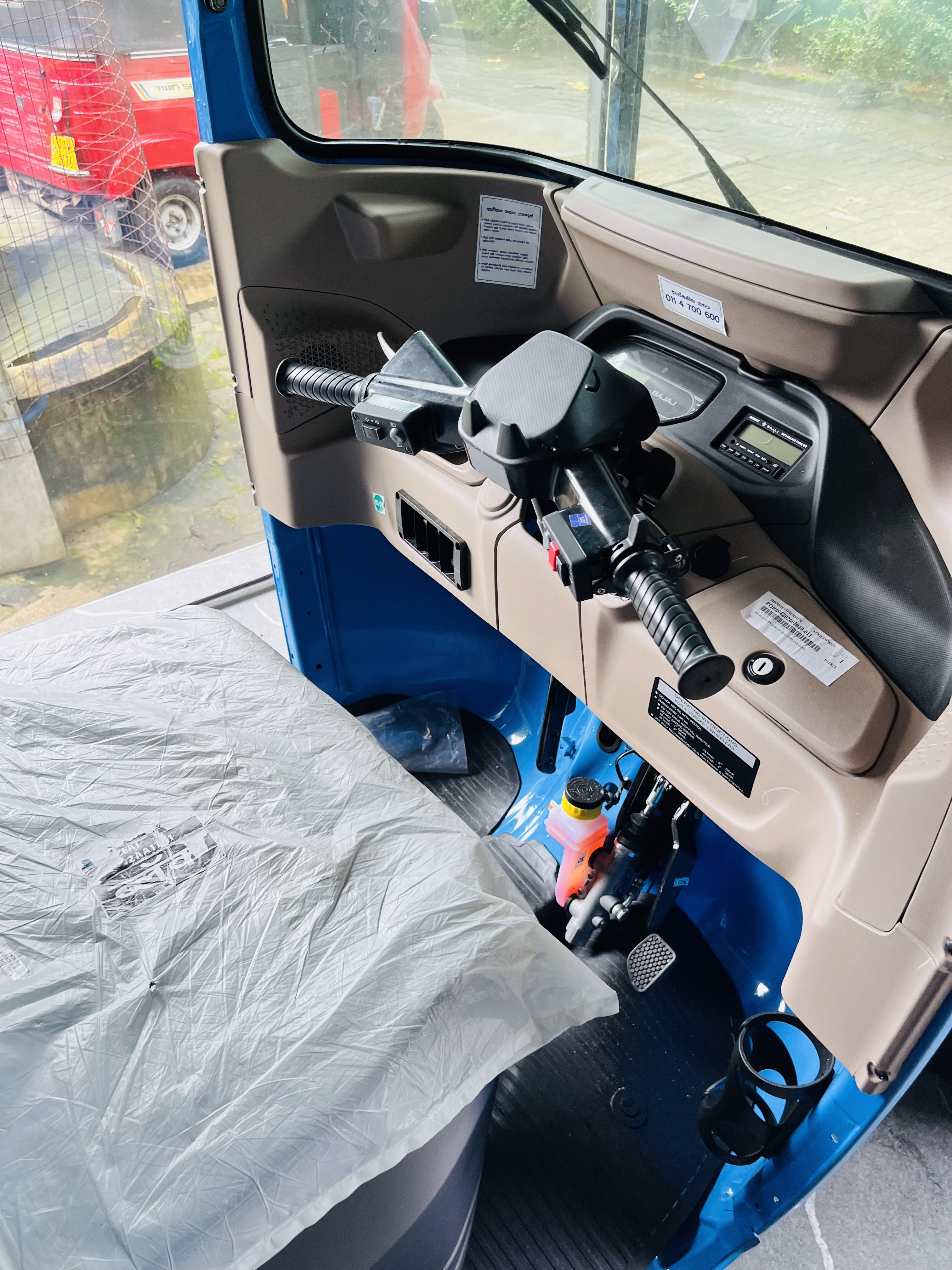 Bajaj 4 stroke 2026 - சான்றளிக்கப்பட்டது முச்சக்கர வண்டி sale in Sri Lanka - patpat.lk