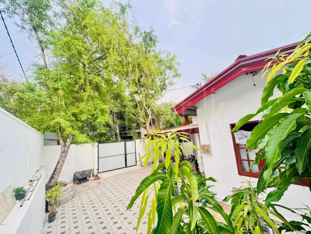 House for Sale in Athurugiriya