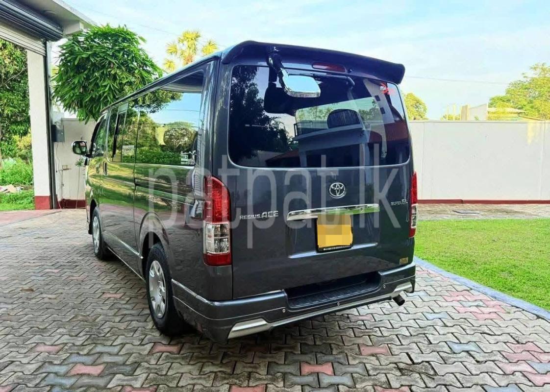 Advertisement image 6