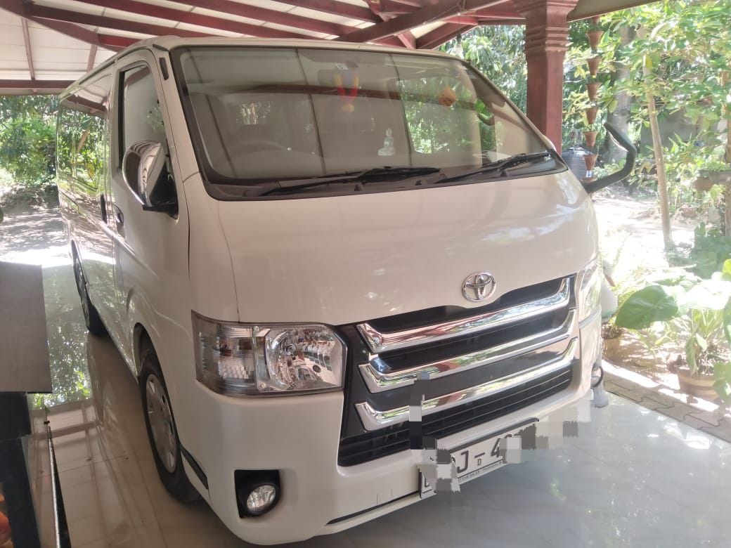 Toyota Hiace 2014 ads-image-1