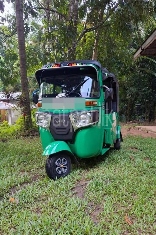 Bajaj 4 stroke 2025 - பயன்படுத்தப்பட்டது முச்சக்கர வண்டி sale in Sri Lanka - patpat.lk