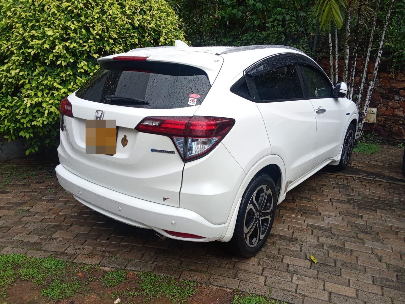 Honda Vezel 2014 - பயன்படுத்தப்பட்டது SUV sale in Sri Lanka - patpat.lk