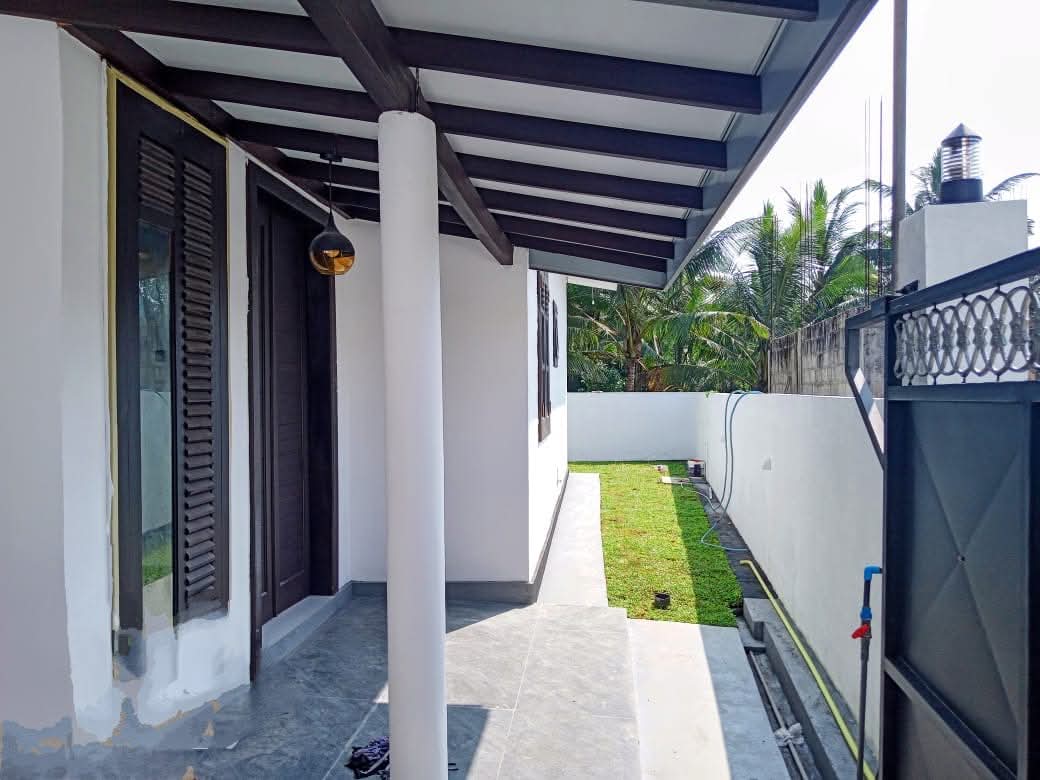 House for Sale in Batawala