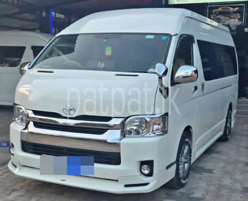 Toyota Hiace 2015 - பயன்படுத்தப்பட்டது வேன் sale in Sri Lanka - patpat.lk