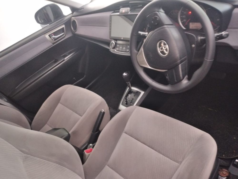 Toyota Axio 2013 - භාවිතා කරන ලද කාර් sale in Sri Lanka - patpat.lk