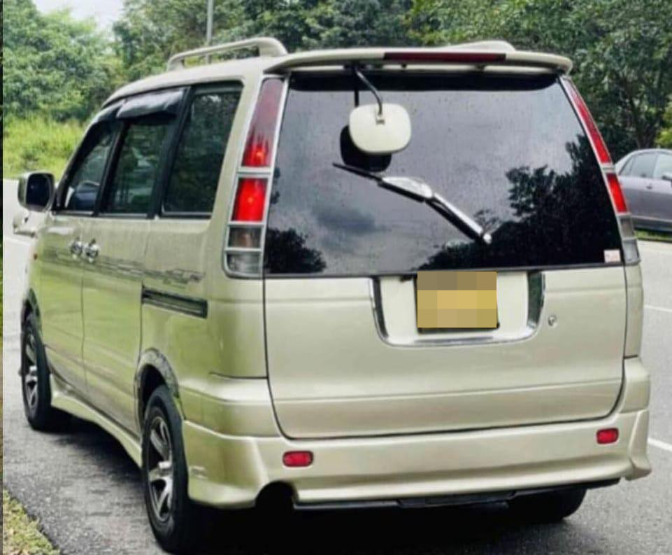 Toyota Noah 2000 - பயன்படுத்தப்பட்டது வேன் sale in Sri Lanka - patpat.lk