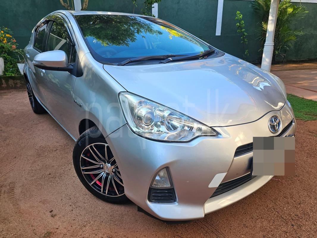 Toyota Aqua 2013 - Used Car sale in Sri Lanka - patpat.lk