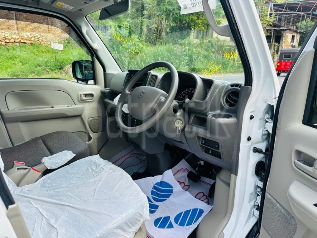 Advertisement image 6