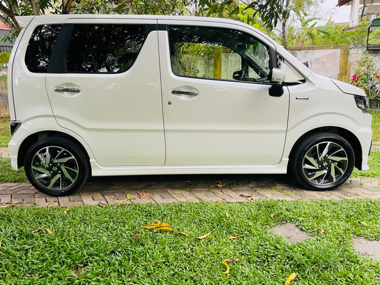 Suzuki Wagon R 2025 - අලුත් කාර් sale in Sri Lanka - patpat.lk