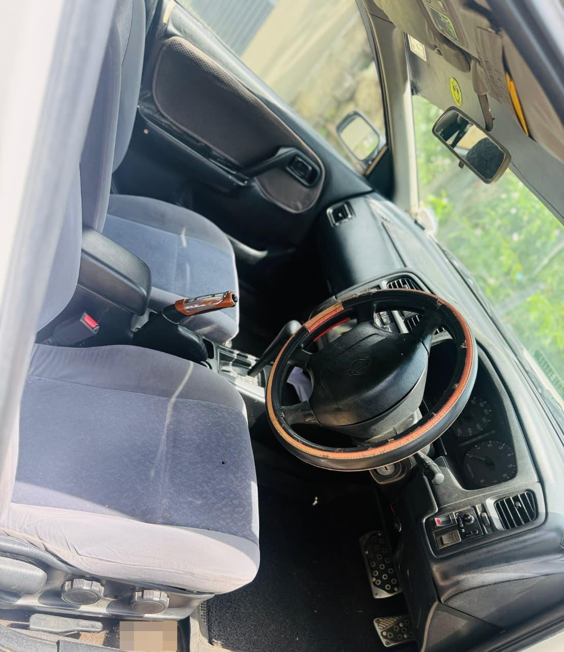 Nissan Primera 1995 - பயன்படுத்தப்பட்டது கார் sale in Sri Lanka - patpat.lk