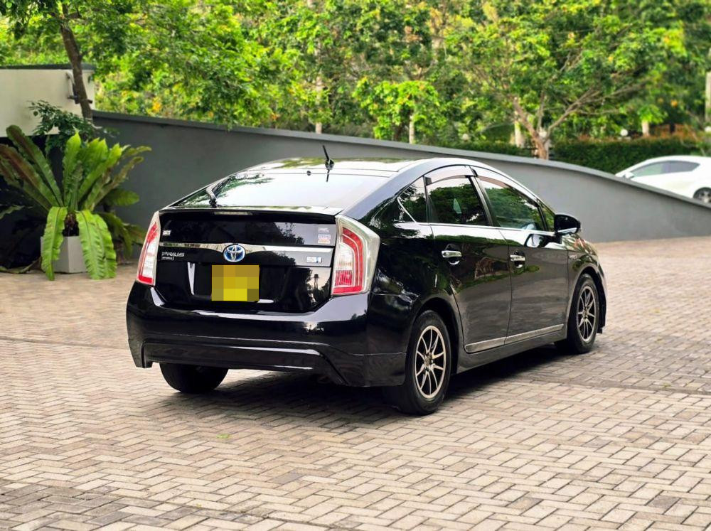 Toyota Prius 2013 - Used Car sale in Sri Lanka - patpat.lk