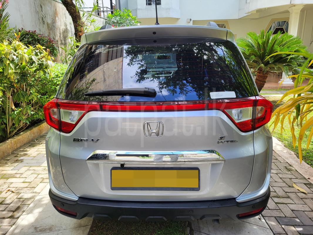 Honda BR V 2017 - பயன்படுத்தப்பட்டது SUV sale in Sri Lanka - patpat.lk