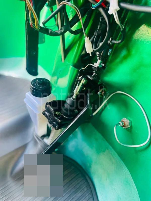 Bajaj 2 stroke 2002 - பயன்படுத்தப்பட்டது முச்சக்கர வண்டி sale in Sri Lanka - patpat.lk