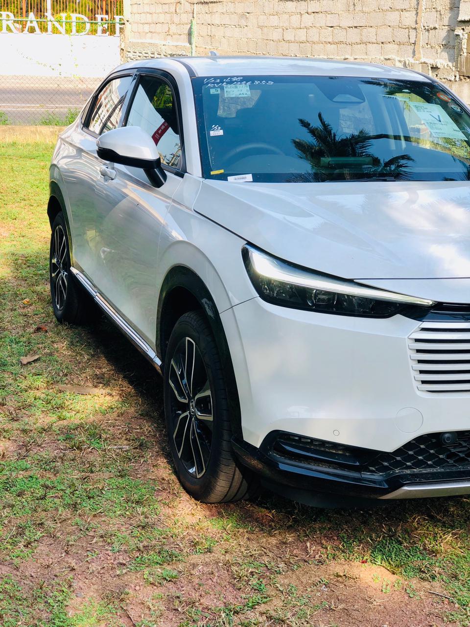 Honda Vezel 2025 - භාවිතා කරන ලද SUV රථය sale in Sri Lanka - patpat.lk