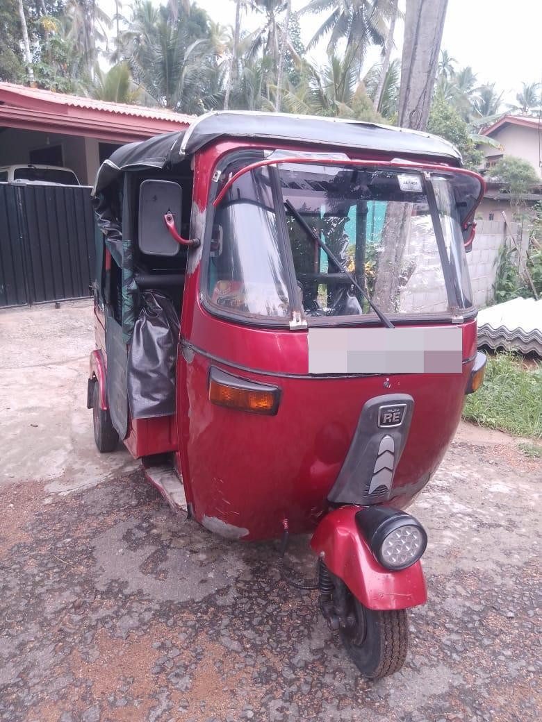 Bajaj 2 stroke 2004 - භාවිතා කරන ලද ත්‍රිරෝද රථය sale in Sri Lanka - patpat.lk
