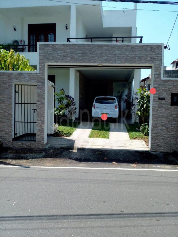 House for Sale in Athurugiriya