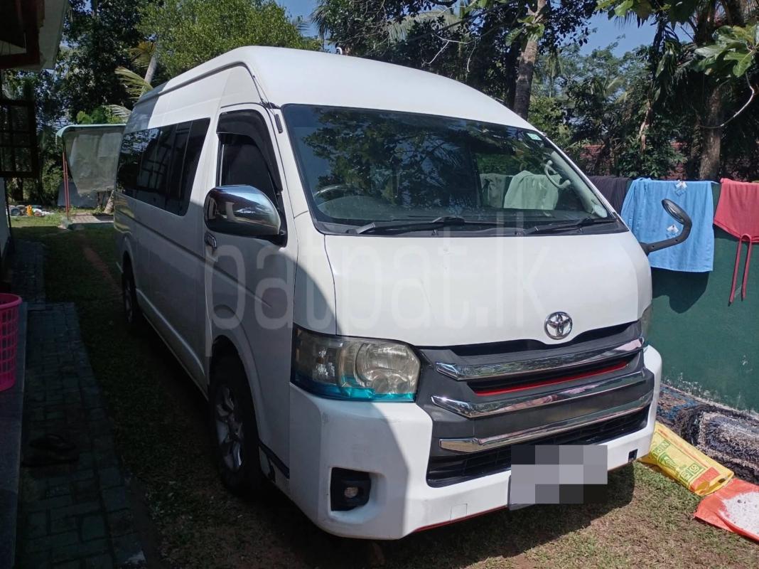 Toyota Hiace 2015 - නැවත සකස් කල වෑන් රථය sale in Sri Lanka - patpat.lk