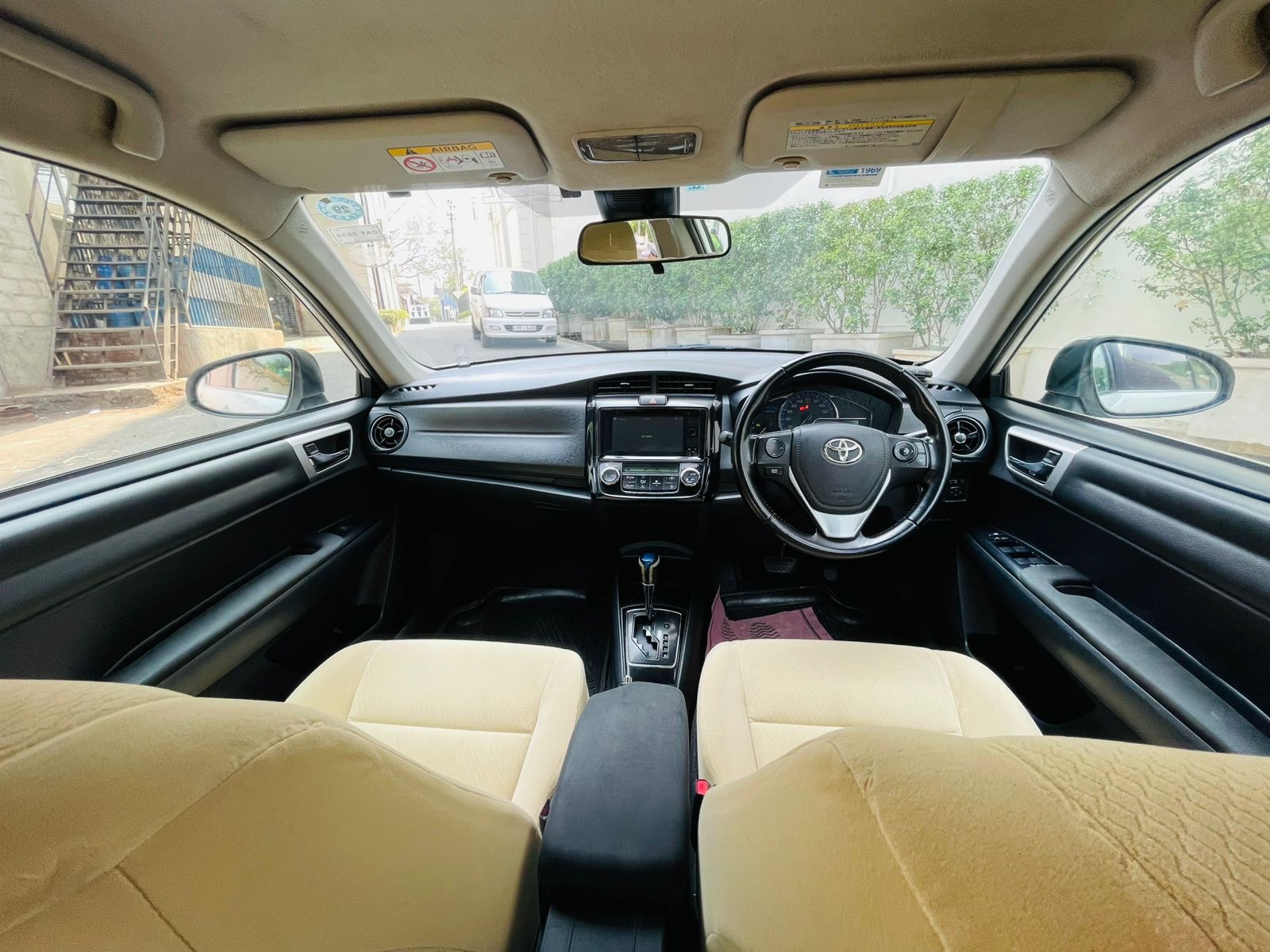 Toyota Axio 2017 - மறுசீரமைக்கப்பட்டது கார் sale in Sri Lanka - patpat.lk