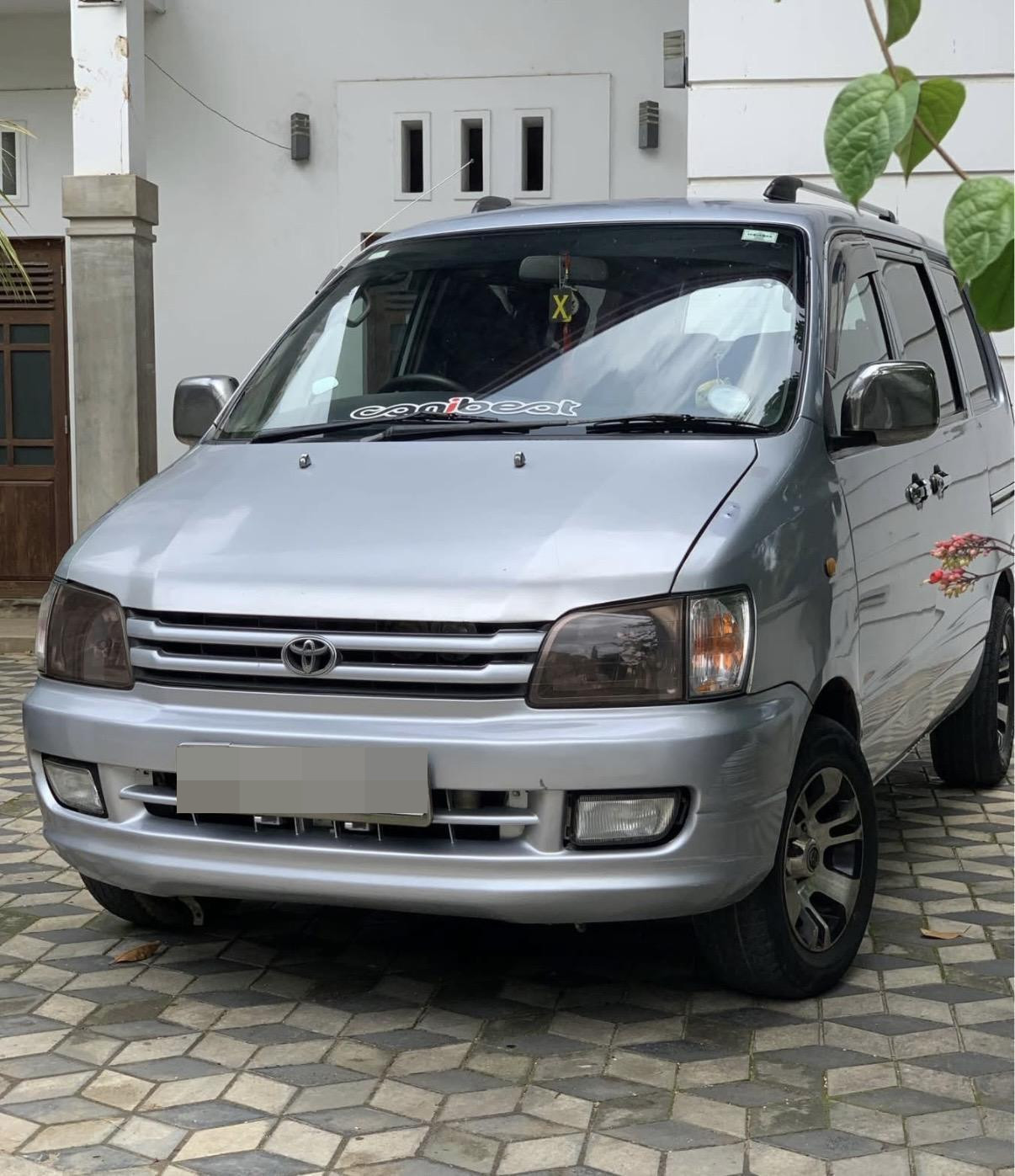 Toyota TownAce 1998 - பயன்படுத்தப்பட்டது வேன் sale in Sri Lanka - patpat.lk