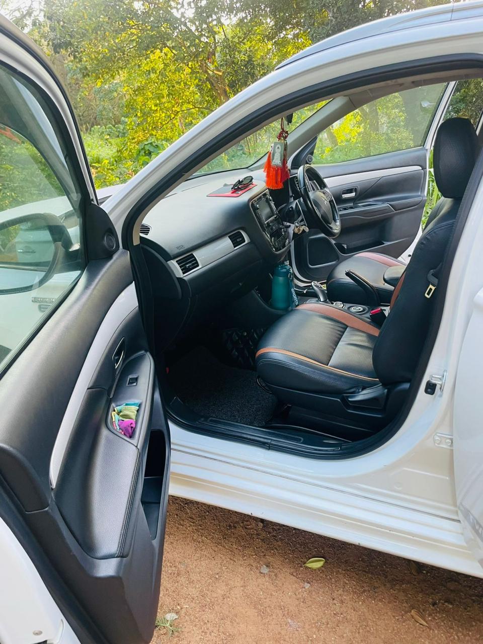 Mitsubishi Outlander 2014 - Used SUV sale in Sri Lanka - patpat.lk