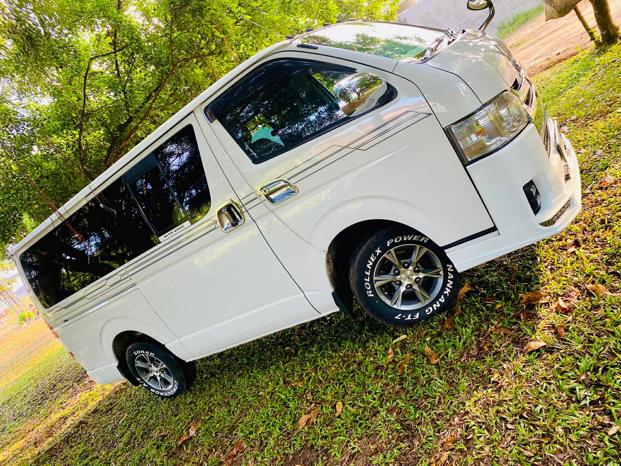 Toyota Hiace 2007 - Used Van sale in Sri Lanka - patpat.lk