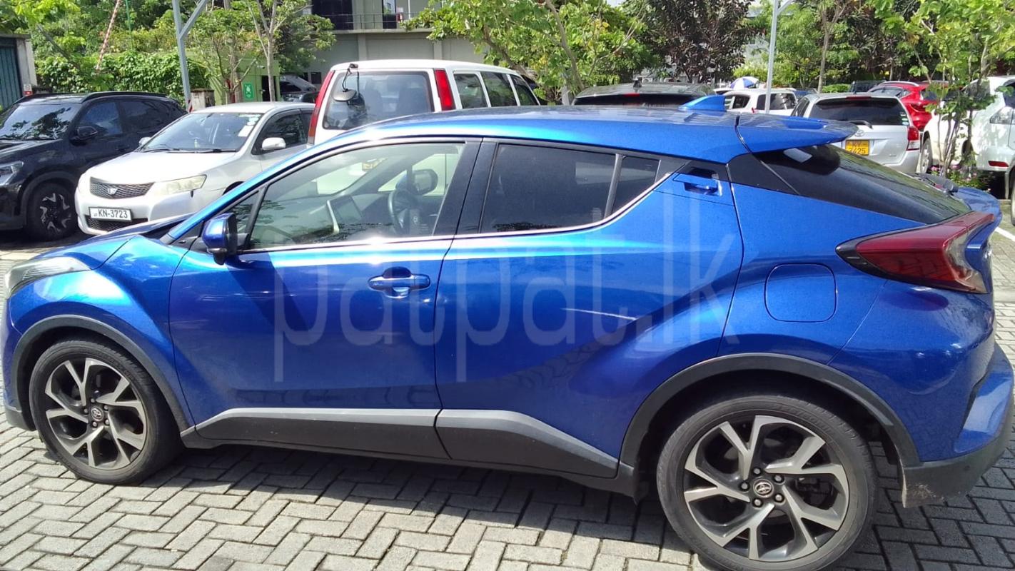 Toyota CHR 2018 - Used SUV sale in Sri Lanka - patpat.lk