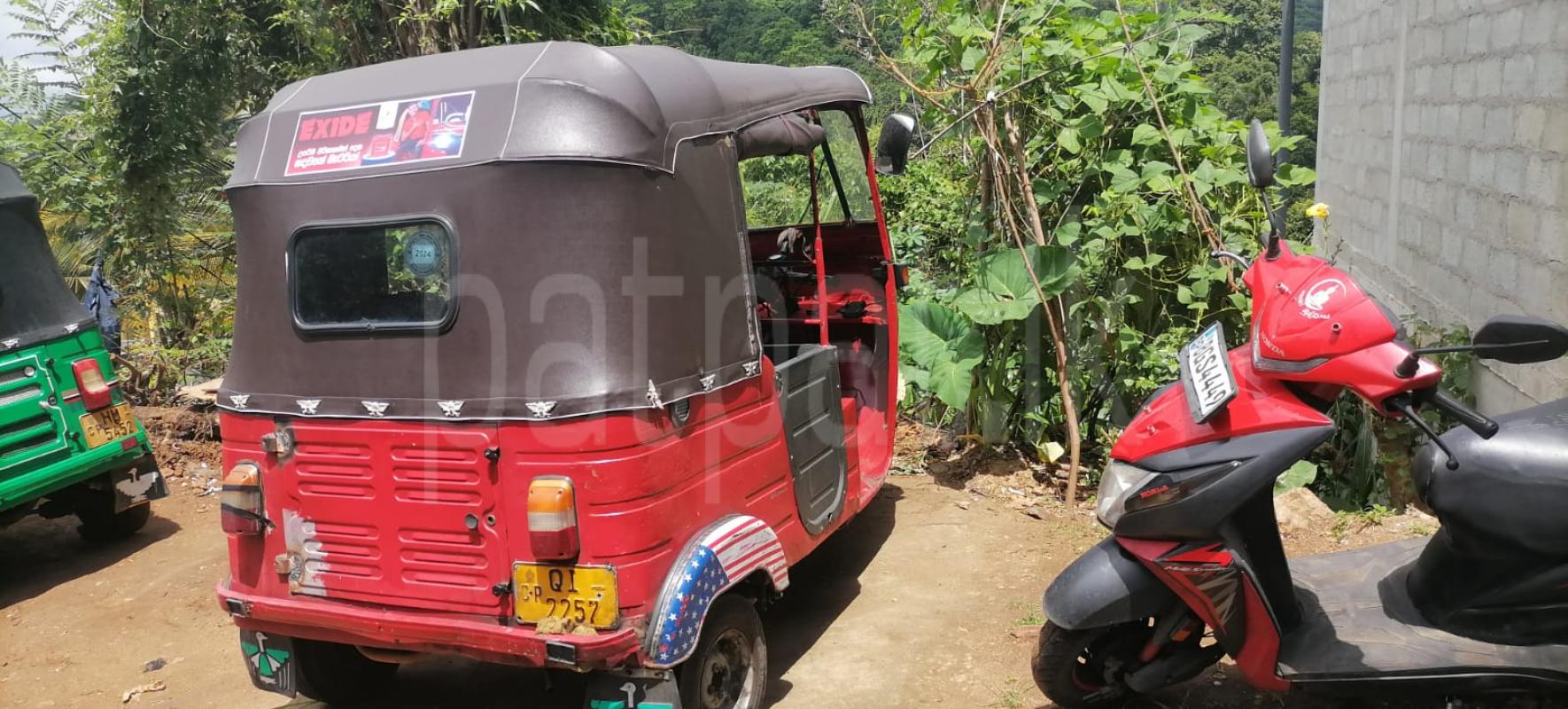 Bajaj Three Wheel 2006 - பயன்படுத்தப்பட்டது முச்சக்கர வண்டி sale in Sri Lanka - patpat.lk