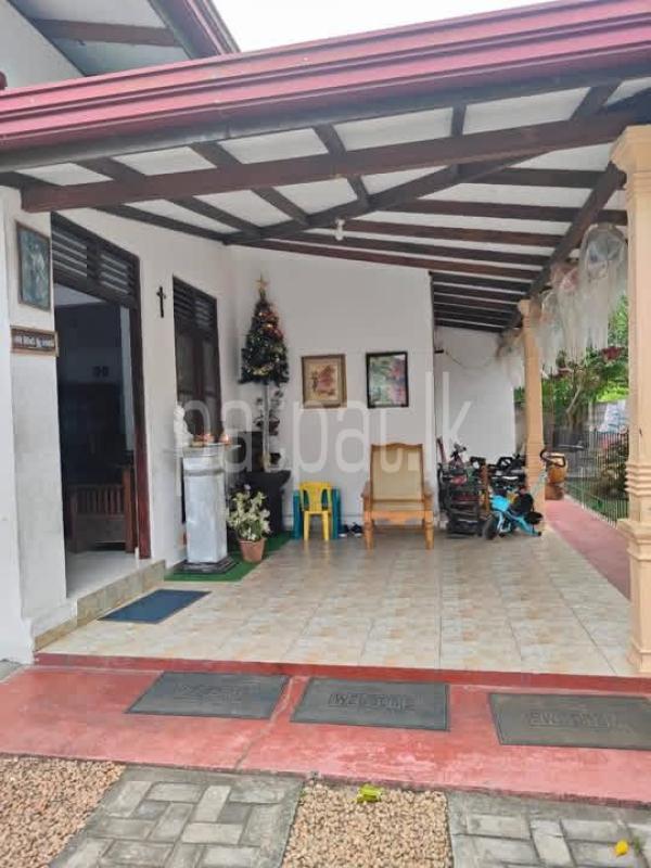 House for Sale in Delgoda ads-image-1