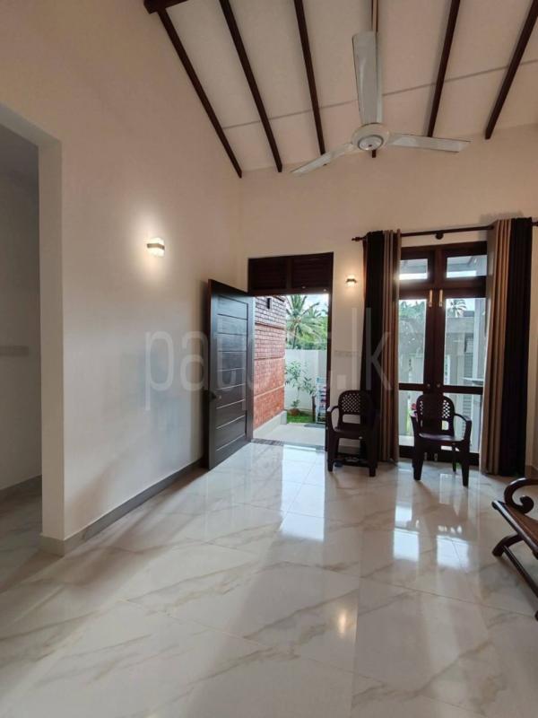 House for Sale in Athurugiriya
