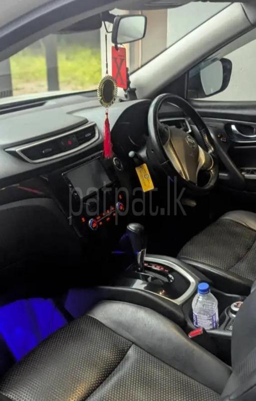 Nissan X Trail 2015 - பயன்படுத்தப்பட்டது SUV sale in Sri Lanka - patpat.lk