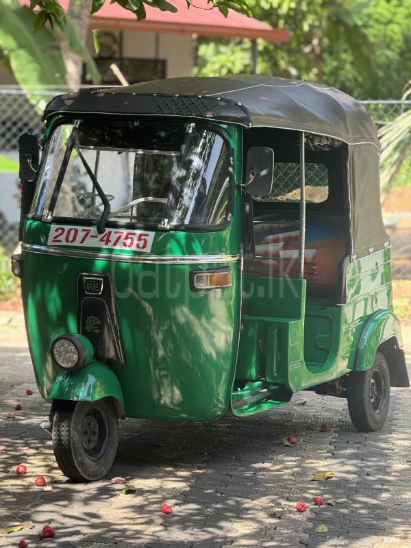 Bajaj Three Wheel 2000 - பயன்படுத்தப்பட்டது முச்சக்கர வண்டி sale in Sri Lanka - patpat.lk