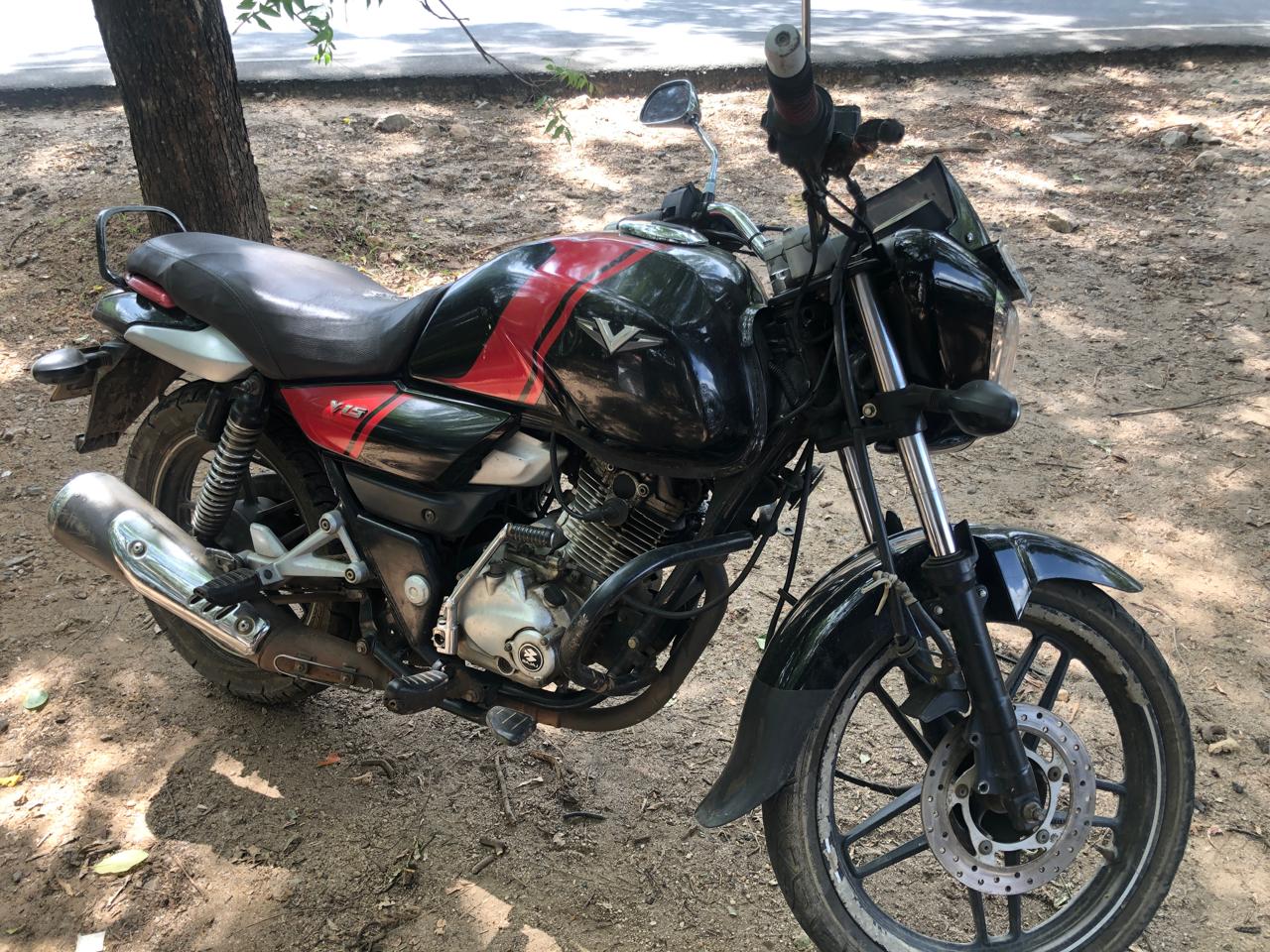 Bajaj V15 2016 - භාවිතා කරන ලද බයිසිකලය sale in Sri Lanka - patpat.lk