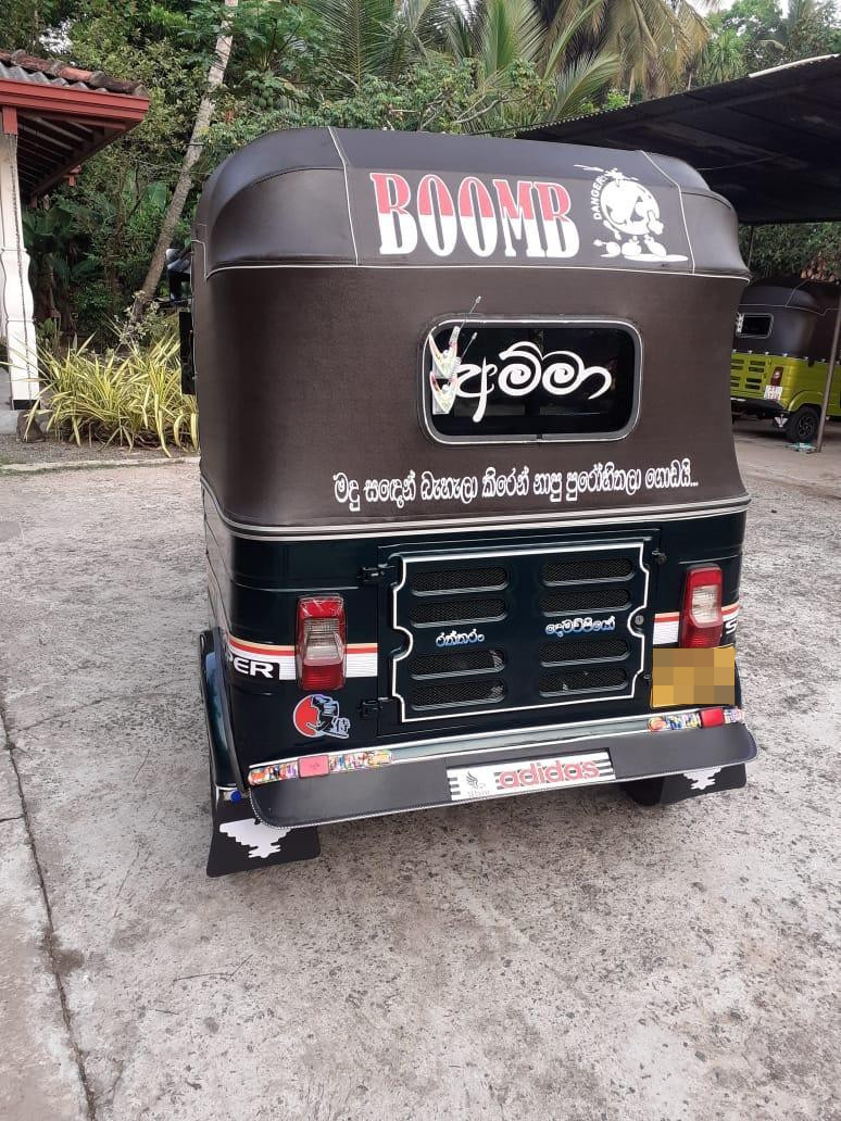 Bajaj Three Wheel 2006 - Used Three wheeler sale in Sri Lanka - patpat.lk