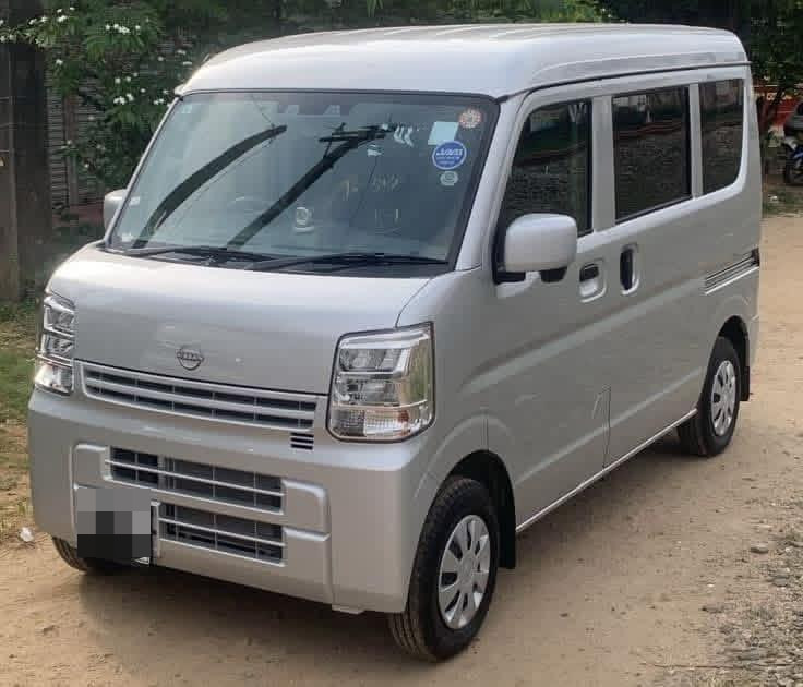 Nissan Clipper 2024 - பயன்படுத்தப்பட்டது வேன் sale in Sri Lanka - patpat.lk