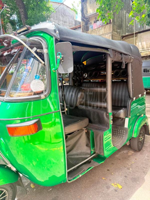 Bajaj Three Wheel 2003 - பயன்படுத்தப்பட்டது முச்சக்கர வண்டி sale in Sri Lanka - patpat.lk