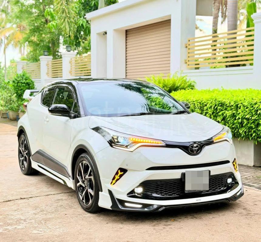 Toyota CHR 2018 - Used Car sale in Sri Lanka - patpat.lk