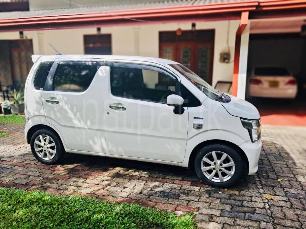 Suzuki Wagon R 2018 - Used Car sale in Sri Lanka - patpat.lk