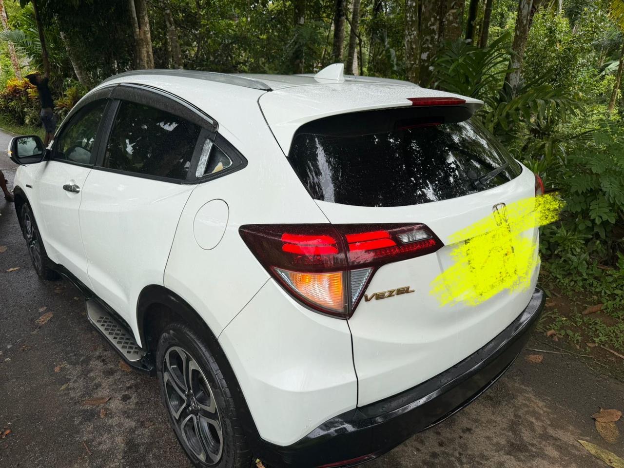 Honda Vezel 2014 - Used SUV sale in Sri Lanka - patpat.lk