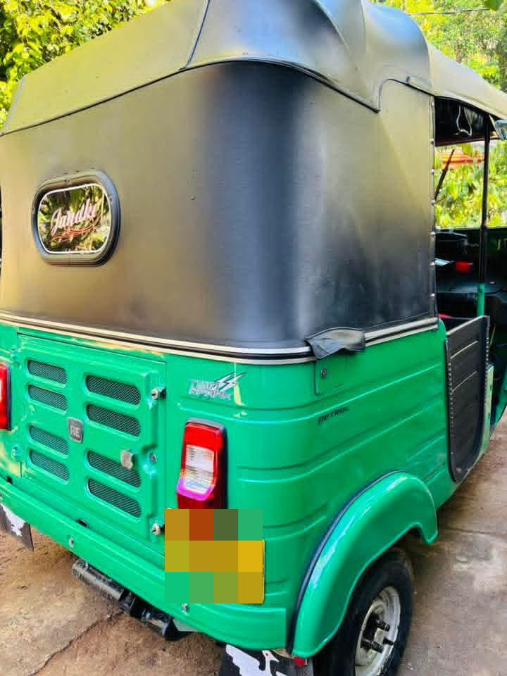 Bajaj Three Wheel 2019 - Used Three wheeler sale in Sri Lanka - patpat.lk