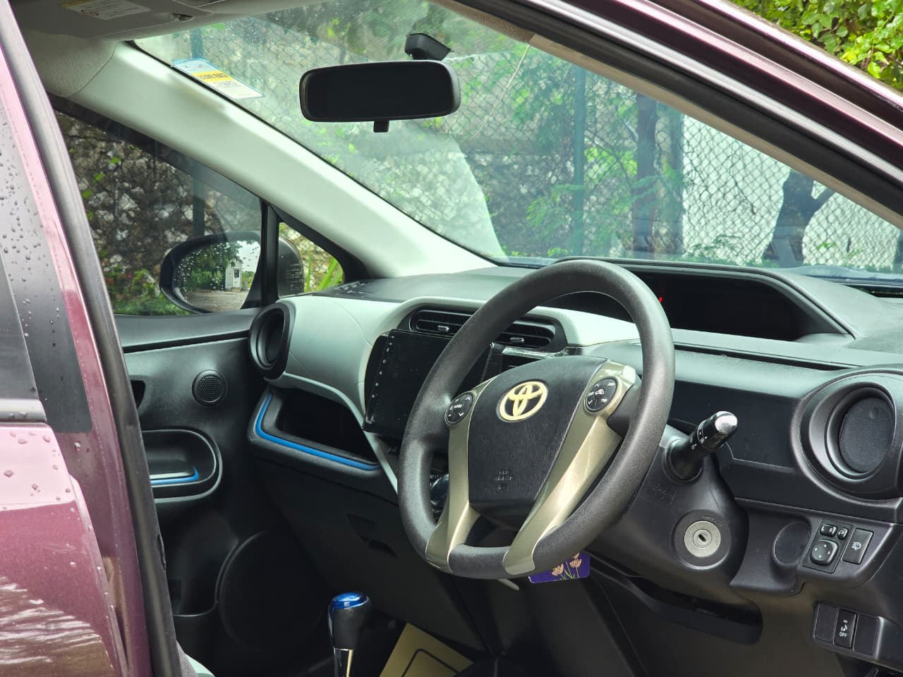 Toyota Aqua 2014 - பயன்படுத்தப்பட்டது கார் sale in Sri Lanka - patpat.lk
