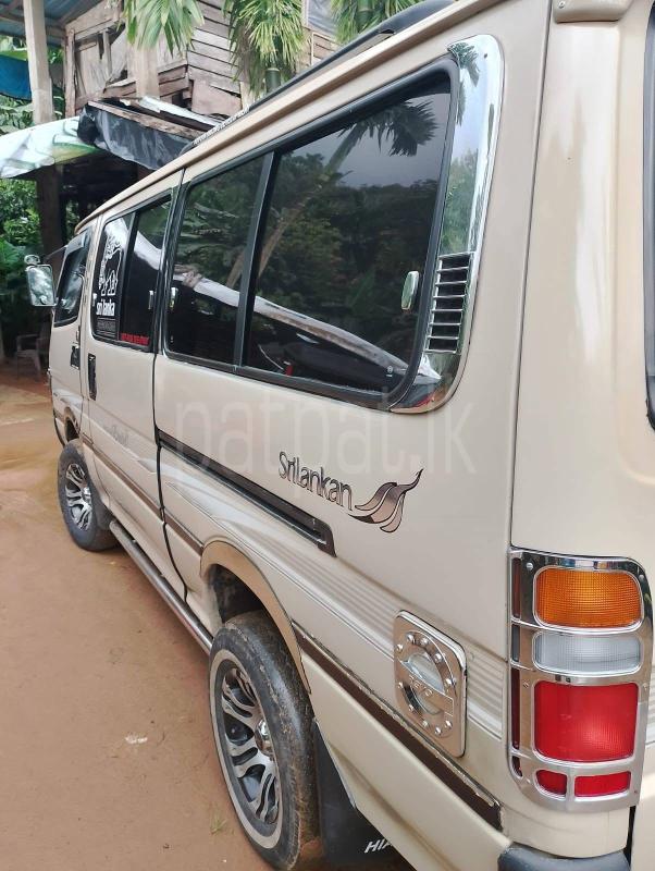 Toyota Hiace 1996 - பயன்படுத்தப்பட்டது வேன் sale in Sri Lanka - patpat.lk