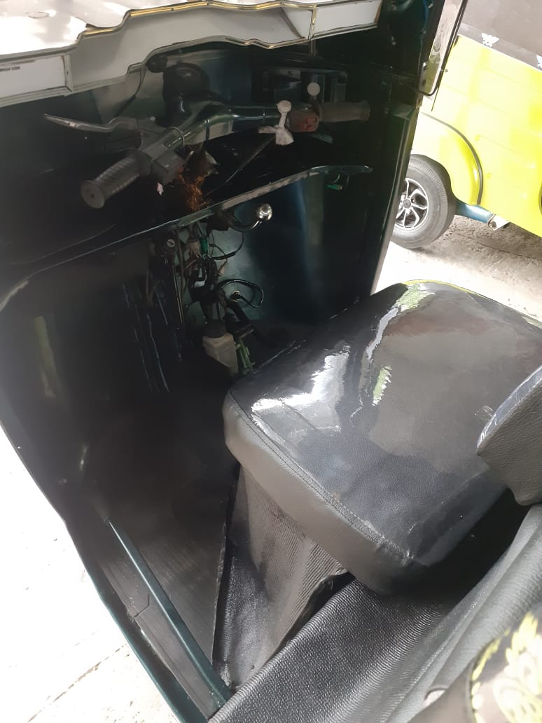 Bajaj Three Wheel 2006 - Used Three wheeler sale in Sri Lanka - patpat.lk