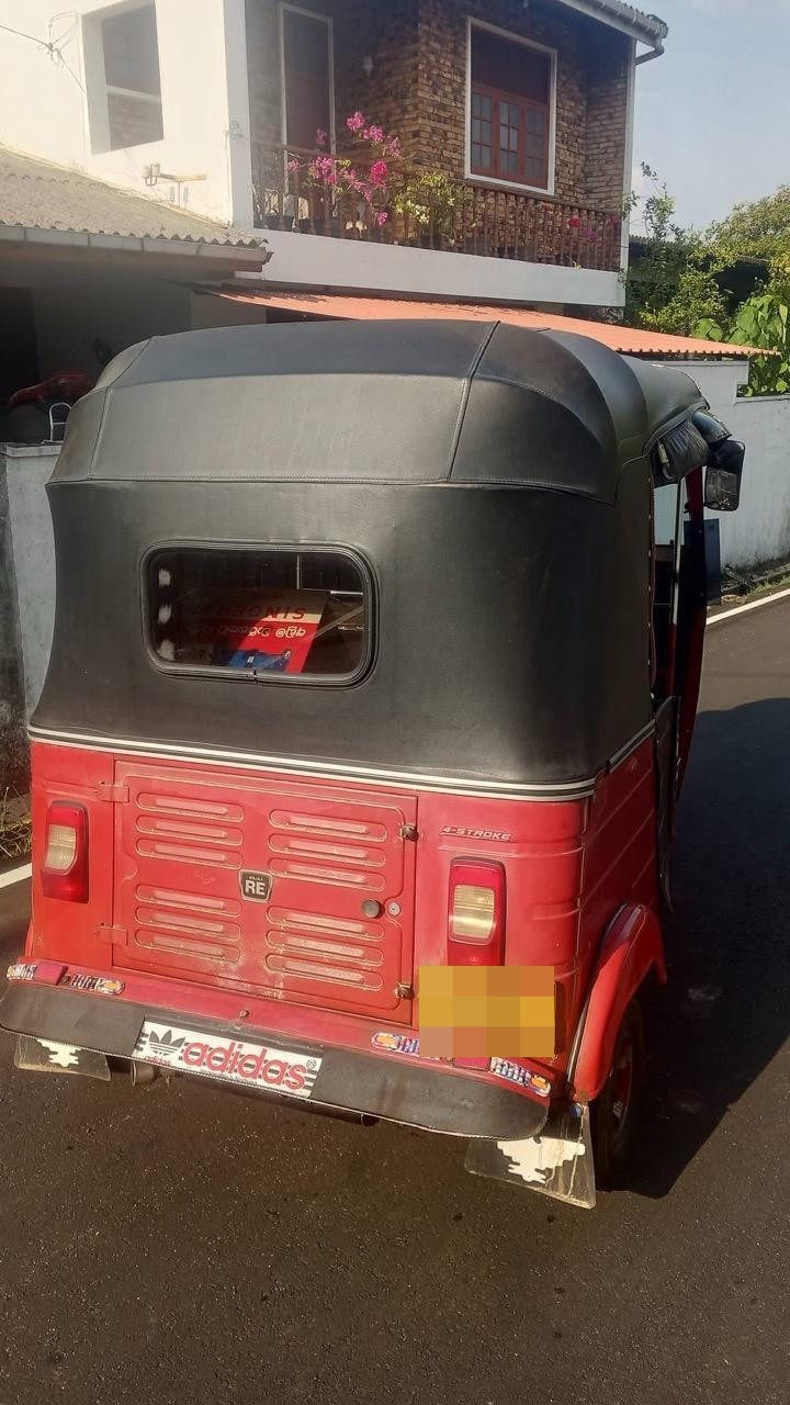 Bajaj Three Wheel 2015 - Used Three wheeler sale in Sri Lanka - patpat.lk