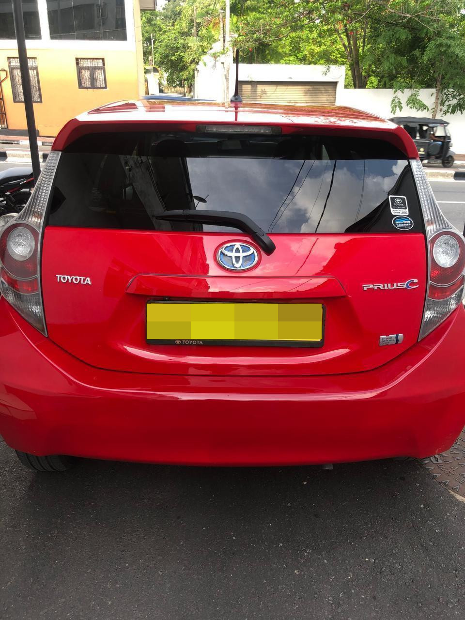 Toyota Prius 2014 -   sale in Sri Lanka - patpat.lk
