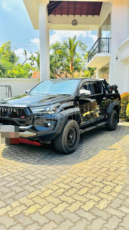 Toyota Hilux 2017 - பயன்படுத்தப்பட்டது சரக்கு போக்குவரத்து sale in Sri Lanka - patpat.lk