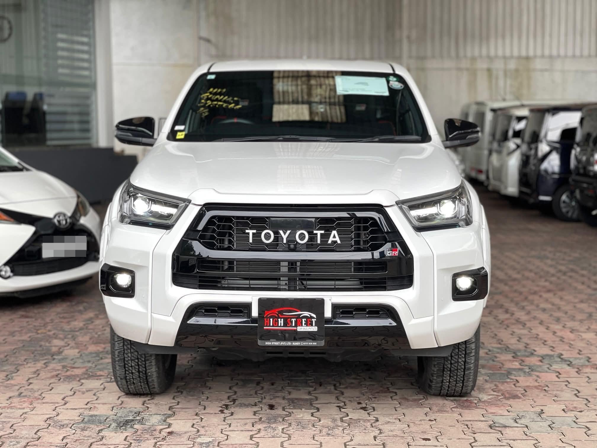 Advertisement image 4