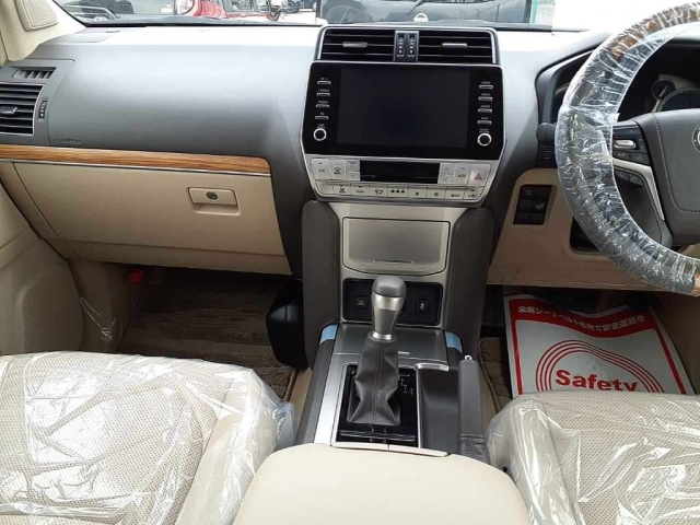 Toyota Land Cruiser Prado 2023 - අලුත් SUV රථය sale in Sri Lanka - patpat.lk