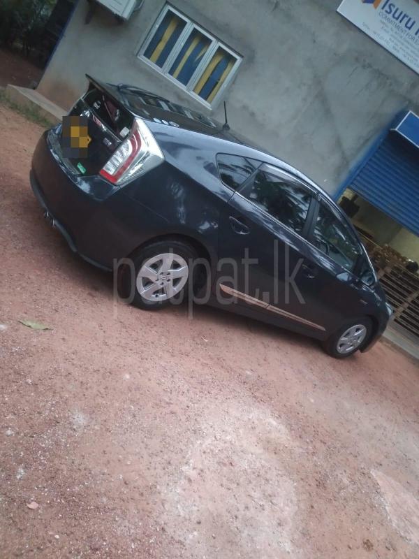 Toyota Prius 2011 - பயன்படுத்தப்பட்டது கார் sale in Sri Lanka - patpat.lk
