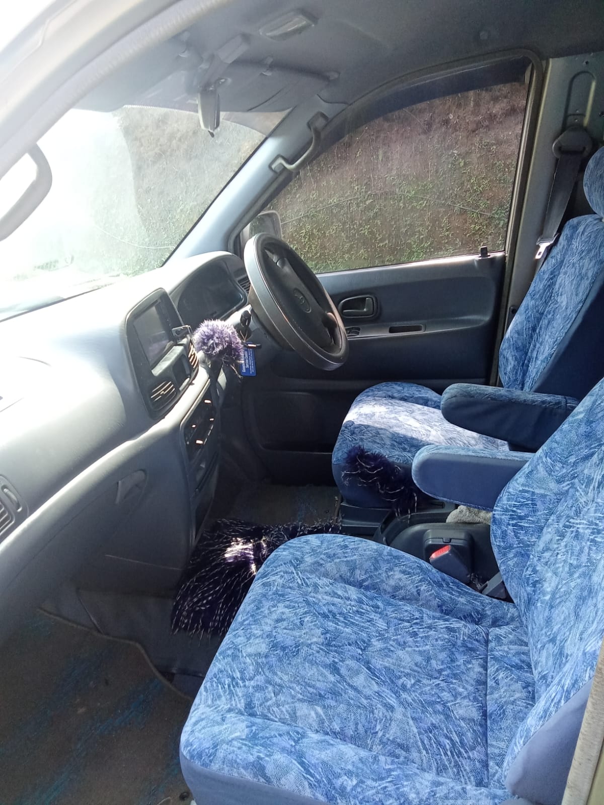 Toyota Noah 2000 - பயன்படுத்தப்பட்டது வேன் sale in Sri Lanka - patpat.lk