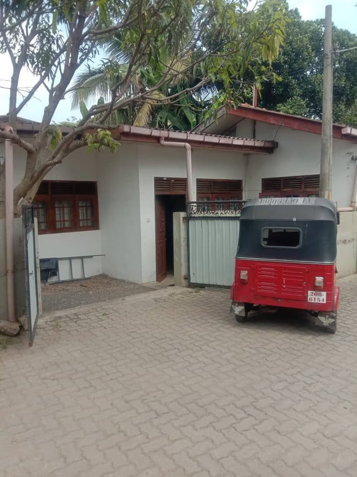 House for Sale in Angoda ads-image-1